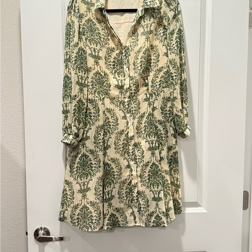 Sugarlips Long Sleeve Button-up Dress in Green and Cream